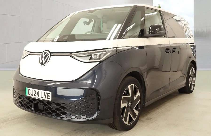 Volkswagen ID. Buzz Pro 77kWh Style Auto 5dr — photo 1