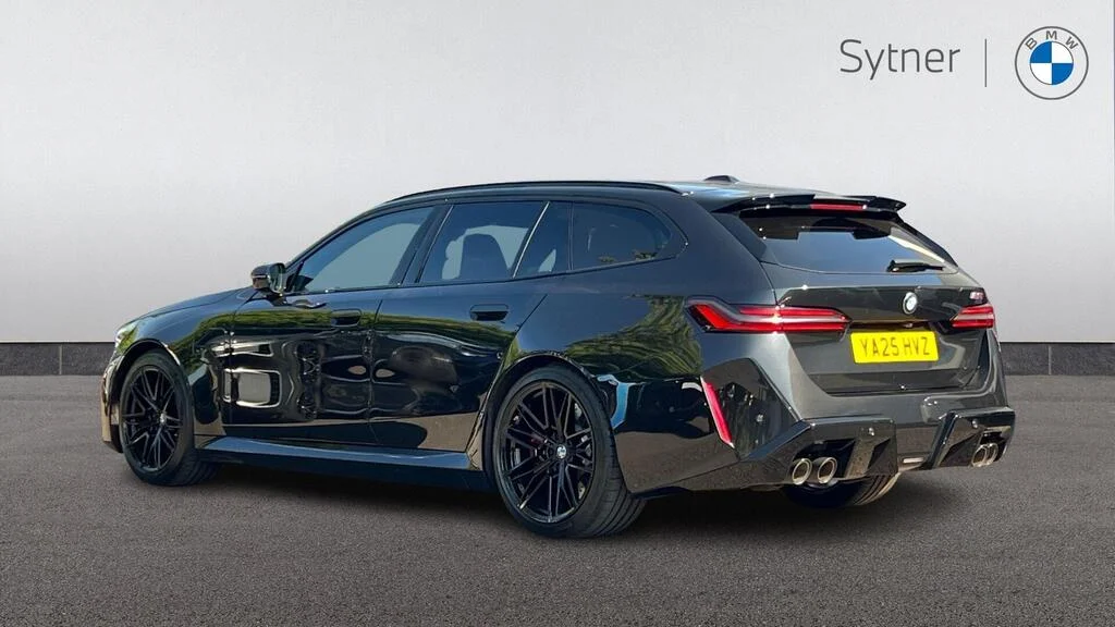 BMW M5 4.4 22.1kWh Touring Steptronic xDrive Euro 6 (s/s) 5dr — photo 1