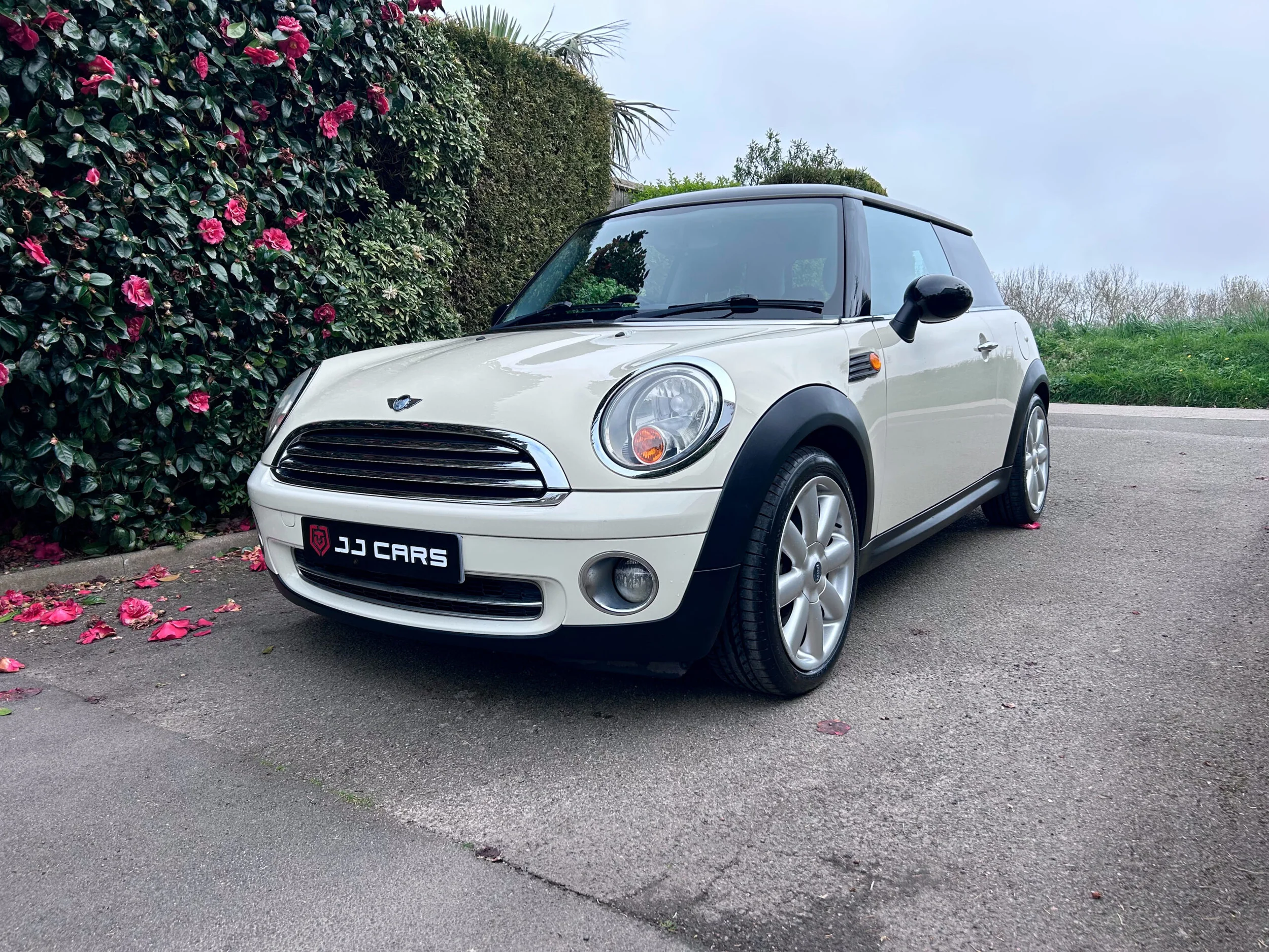 Mini Cooper — photo 1