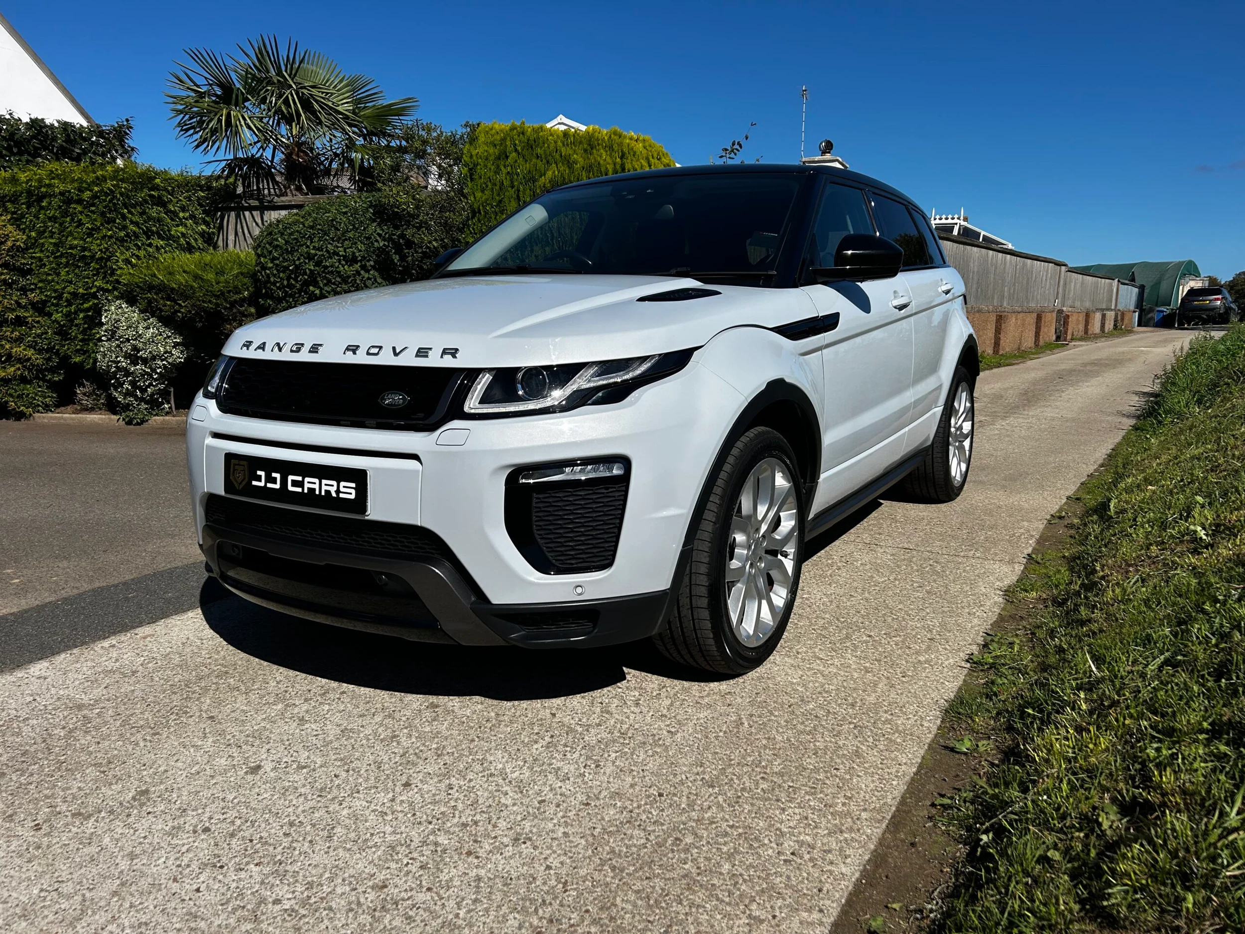 Land Rover Evoque Auto — photo 1