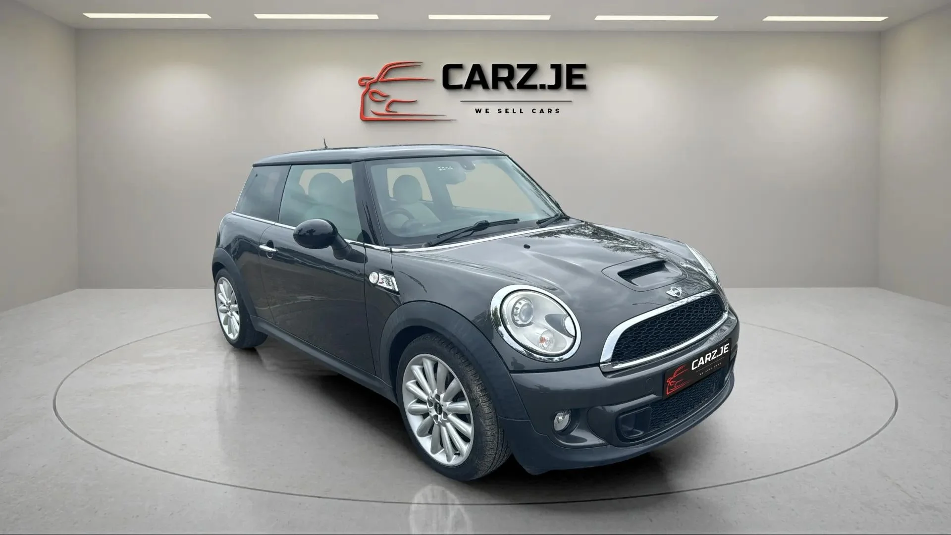 2010 Mini Cooper S 3 Door 6 Speed Manual — photo 1