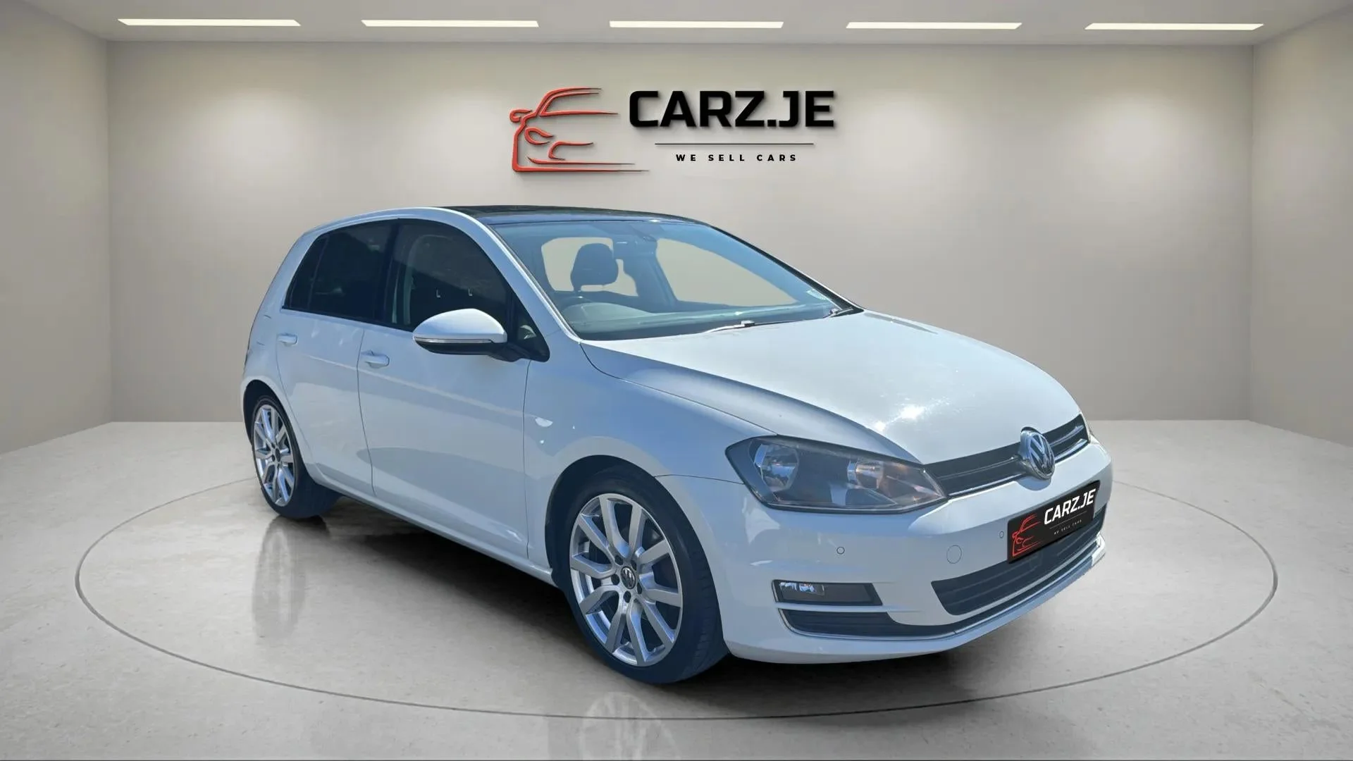 2013 Volkswagen Golf 2.0 TDI GT 5 Door DSG — photo 1