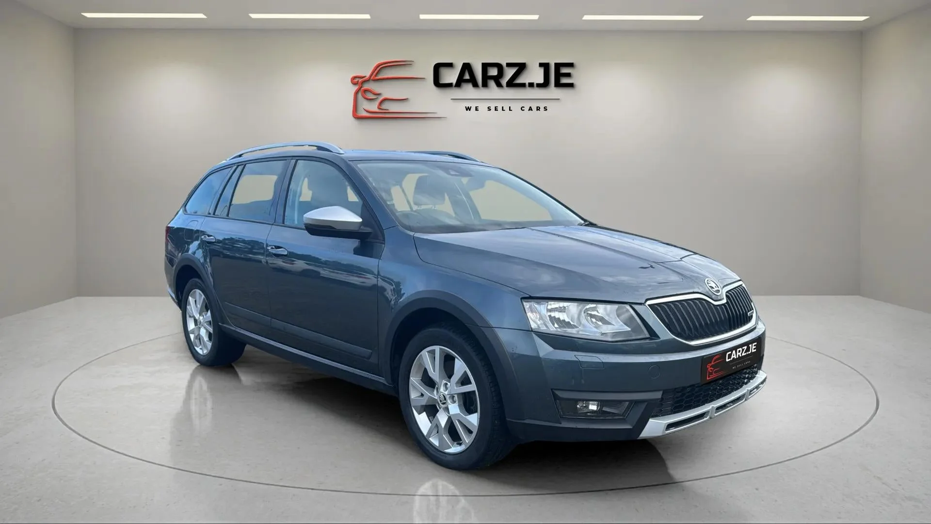 2015 Skoda Octavia 2.0 TDI CR 184 Scout 4x4 DSG Very Low Mileage! — photo 1