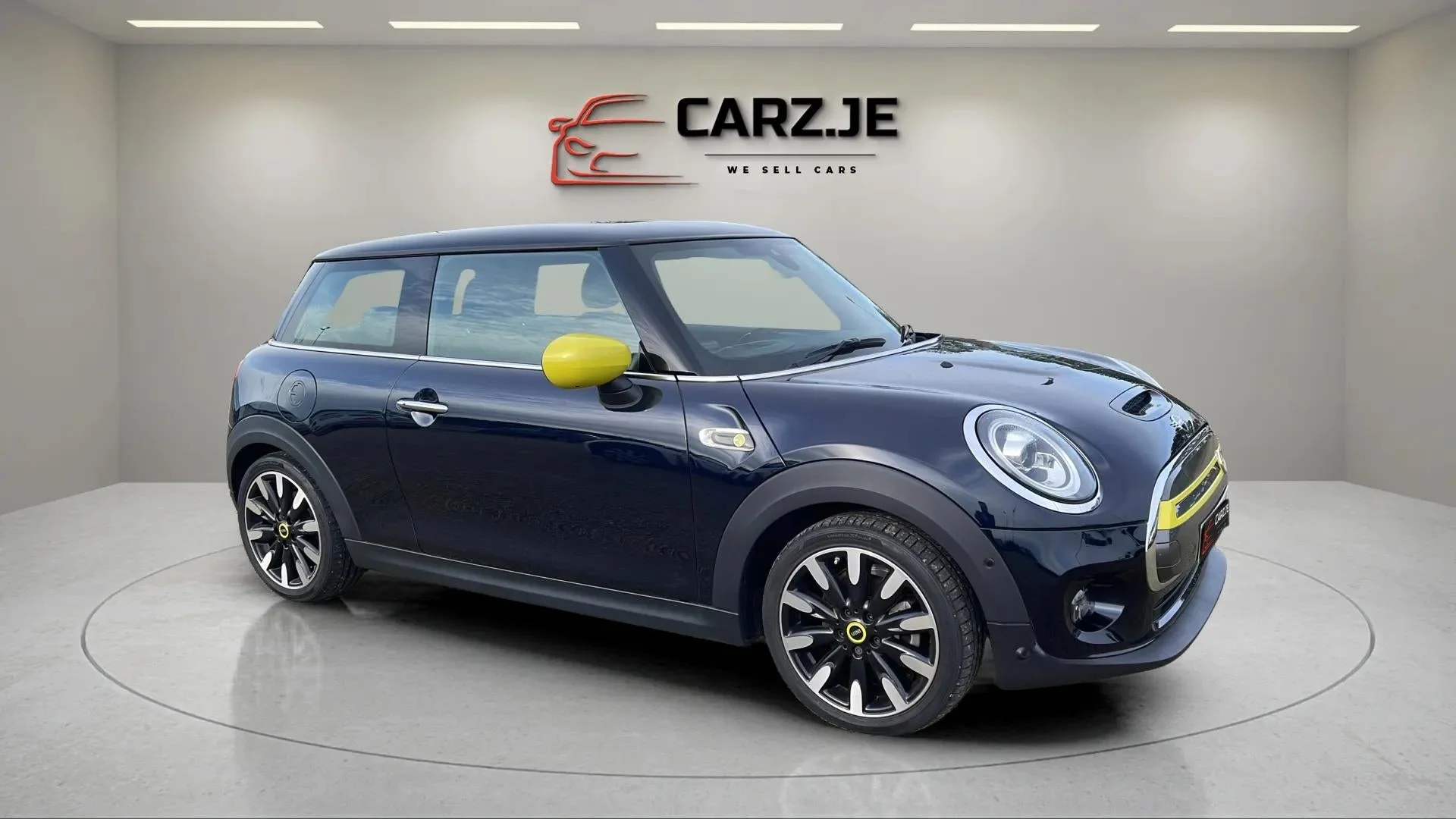2020 Mini Electric Hatchback Cooper SE Level 3 — photo 1