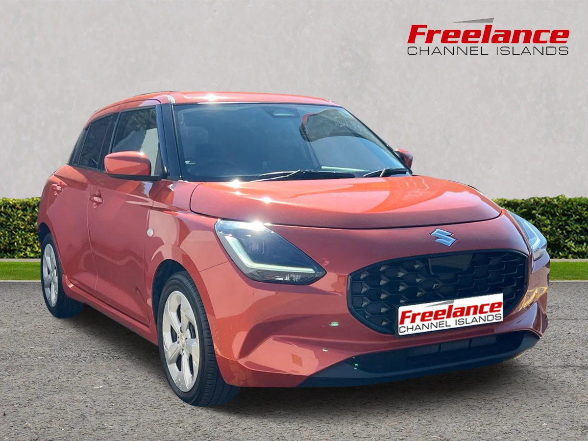 2025 SUZUKI Swift — photo 1