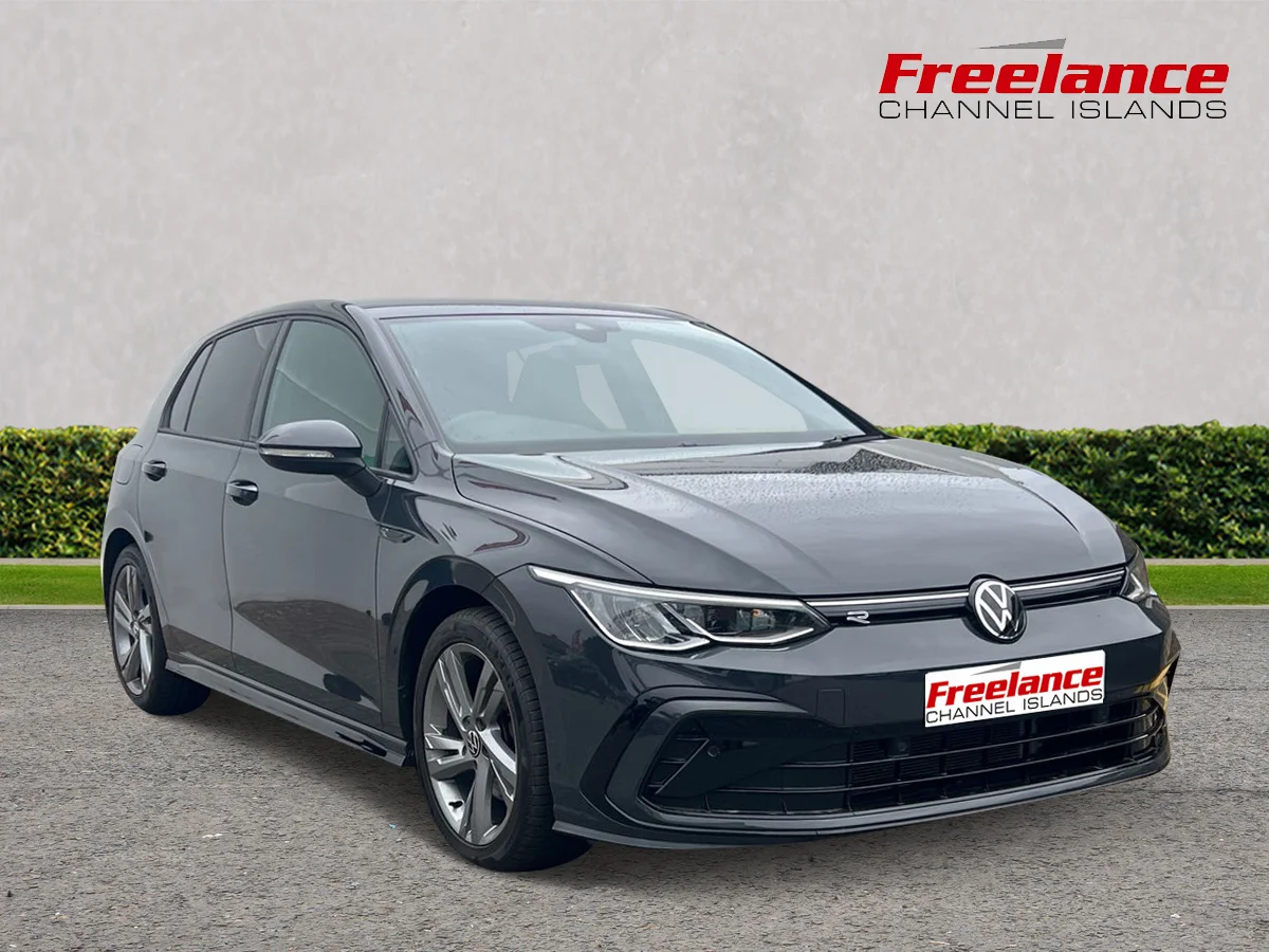 2023 VOLKSWAGEN Golf — photo 1