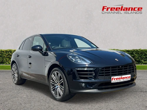 2018 PORSCHE Macan