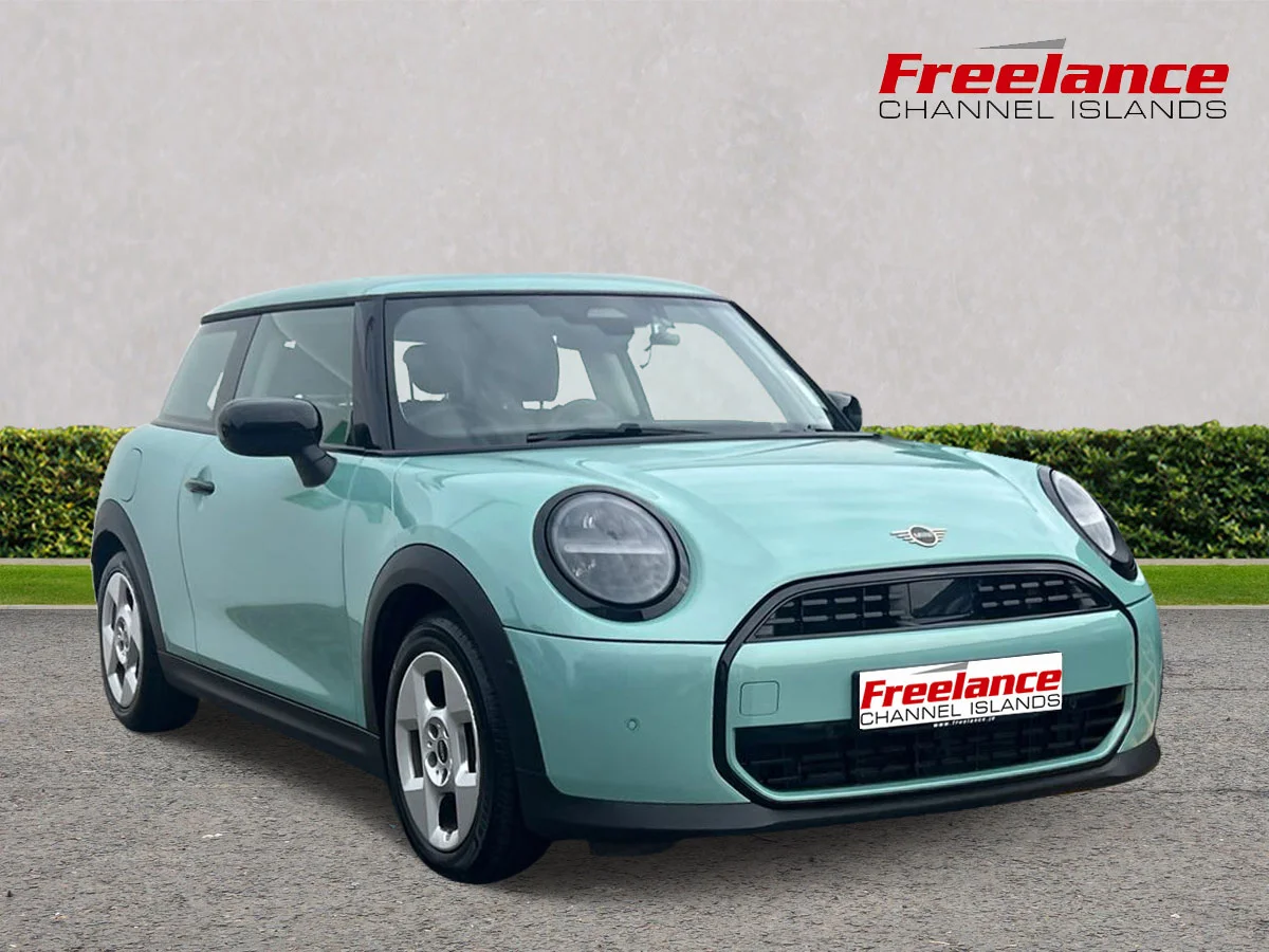 2024 MINI Cooper — photo 1