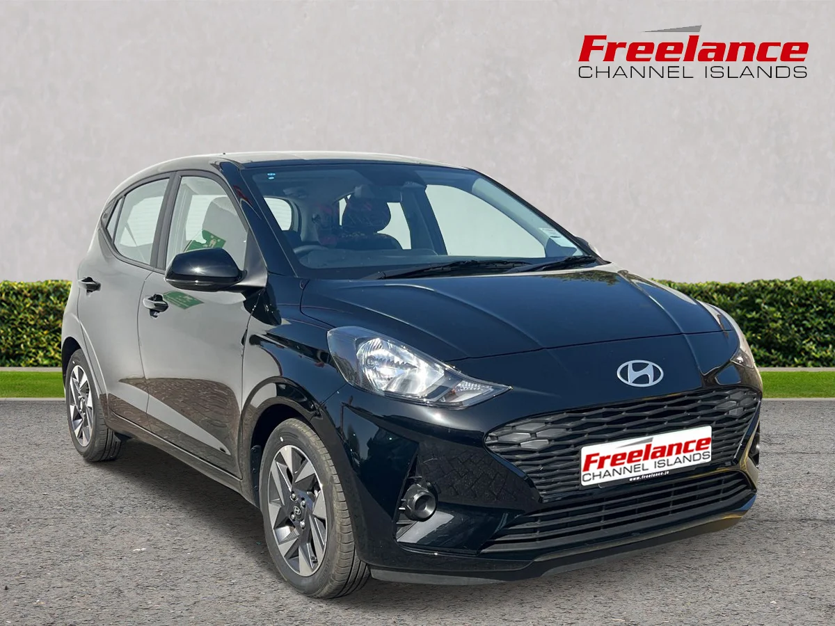 2025 HYUNDAI i10 — photo 1