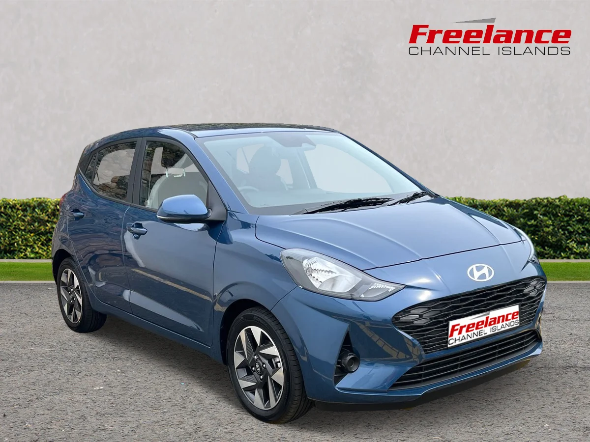 HYUNDAI I10 — photo 1
