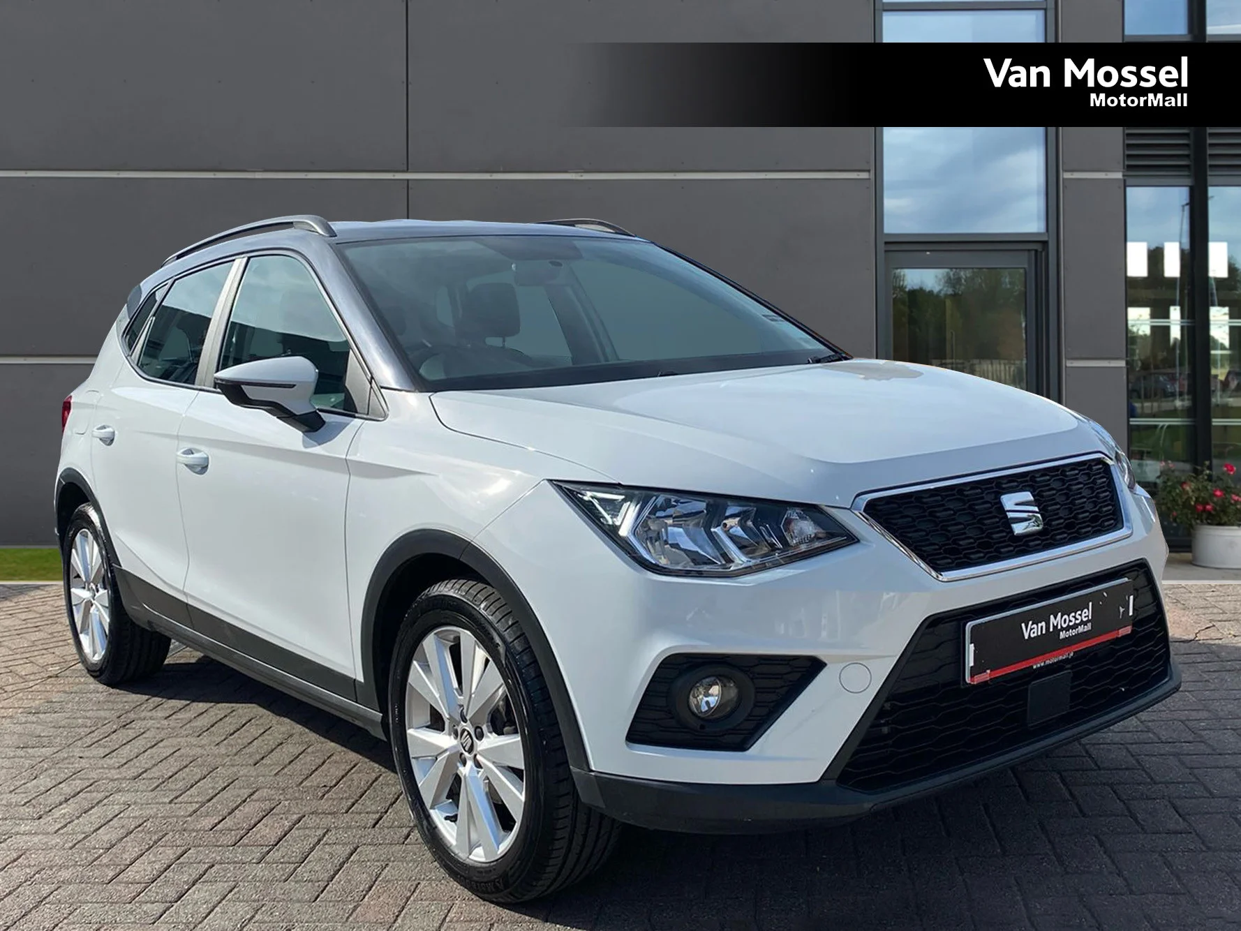 SEAT Arona 1.0 TSI 110 SE Technology [EZ] 5dr DSG — photo 1