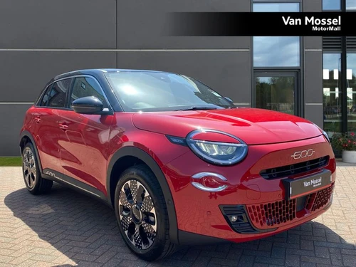 FIAT 600 Hatchback 1.2 Hybrid 48V 136 La Prima 5dr eDCT-6