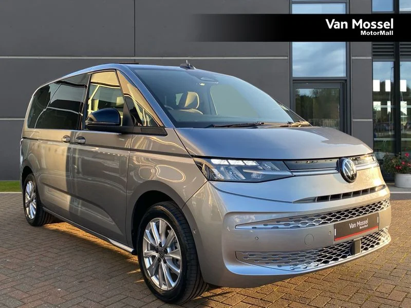 Volkswagen Multivan Diesel Estate 2.0 TDI Life 5dr DSG — photo 1