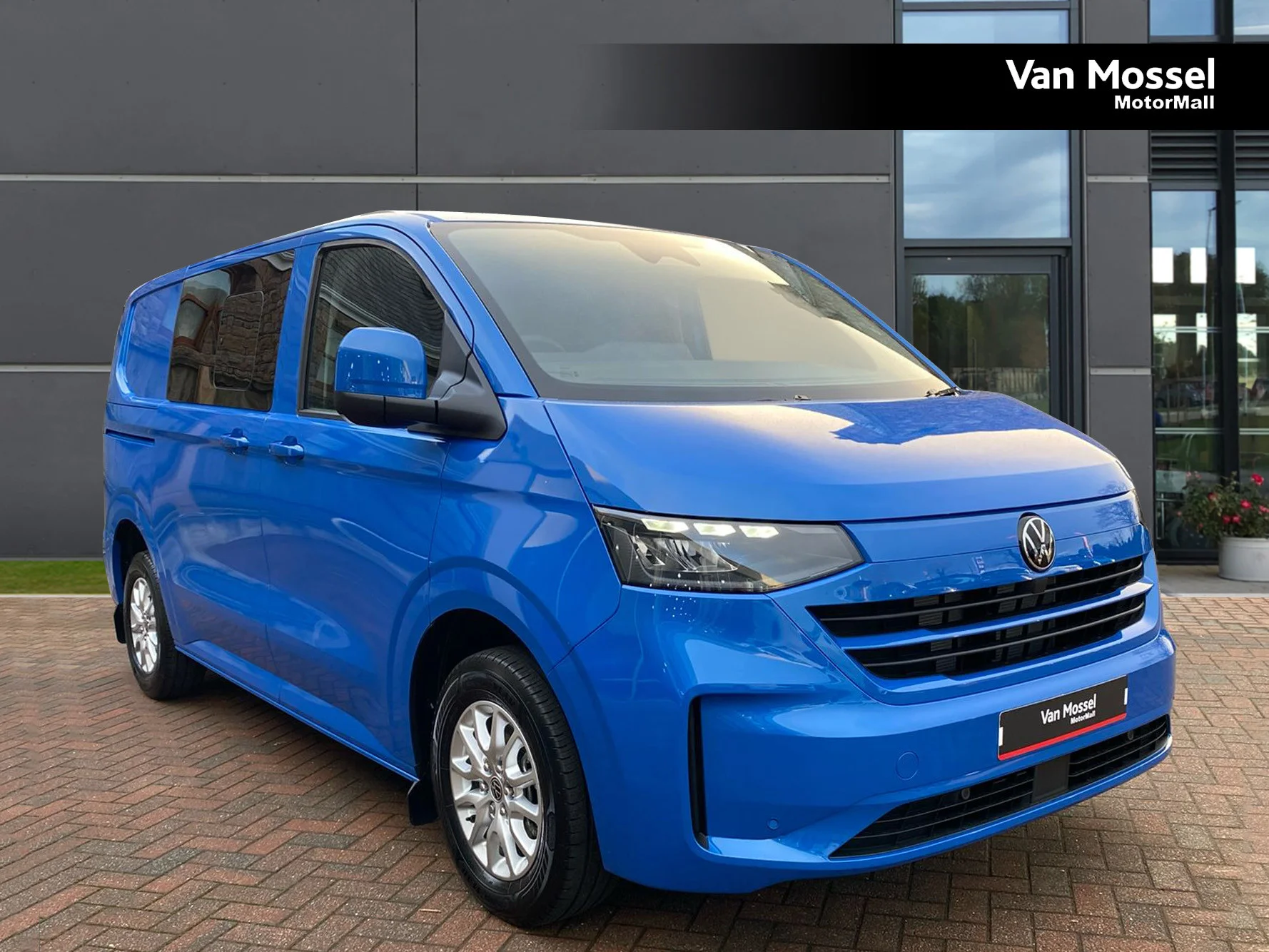 Volkswagen Transporter 2.0 TDI 150 Commerce Pro Van Auto — photo 1