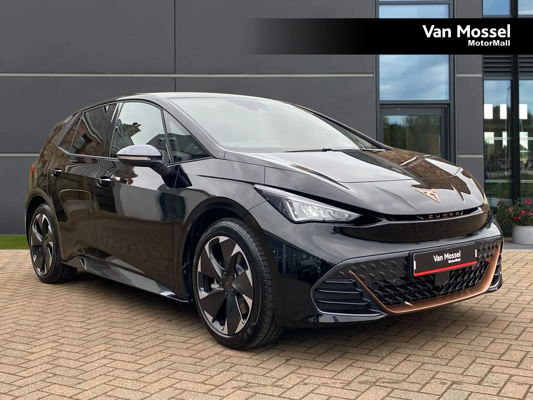 CUPRA Born 169kW e-Boost V2 58kWh 5dr Auto — photo 1