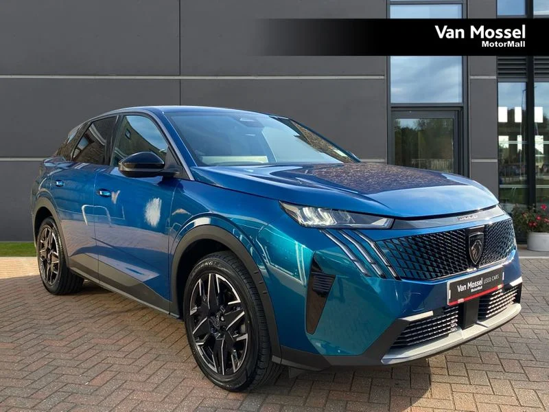 Peugeot 3008 Estate 1.2 Hybrid 136 Allure 5dr e-DSC6 — photo 1