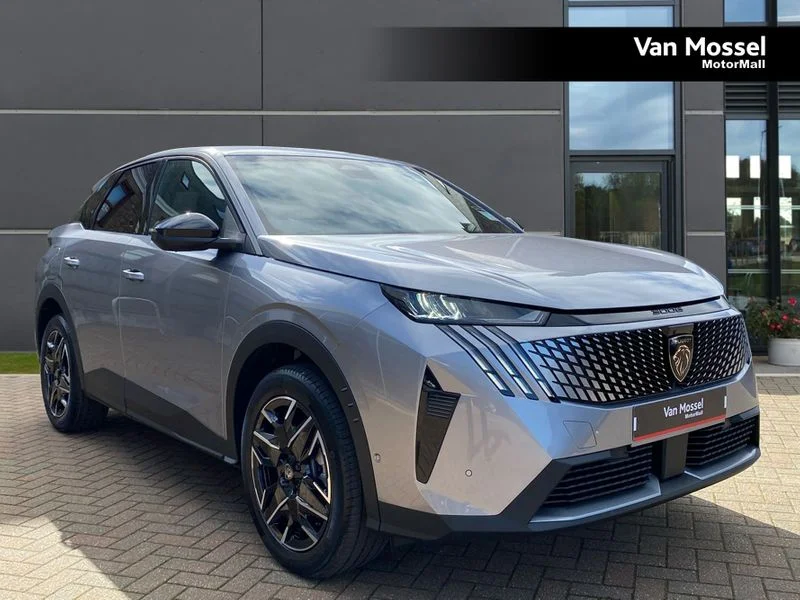 Peugeot 3008 Estate 1.2 Hybrid 145 Allure Premium 5dr e-DSC6 — photo 1