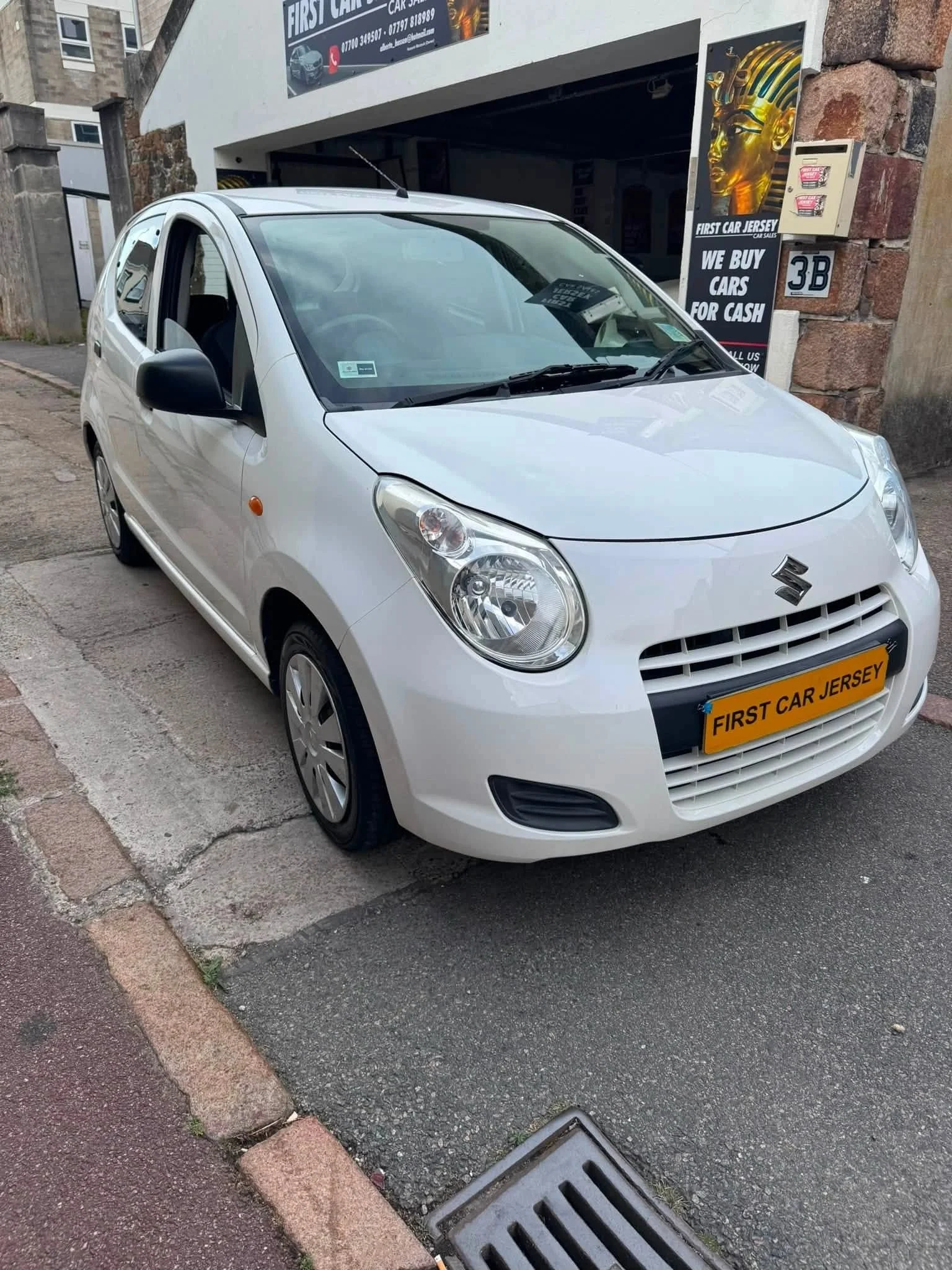 2014 Suzuki — photo 1
