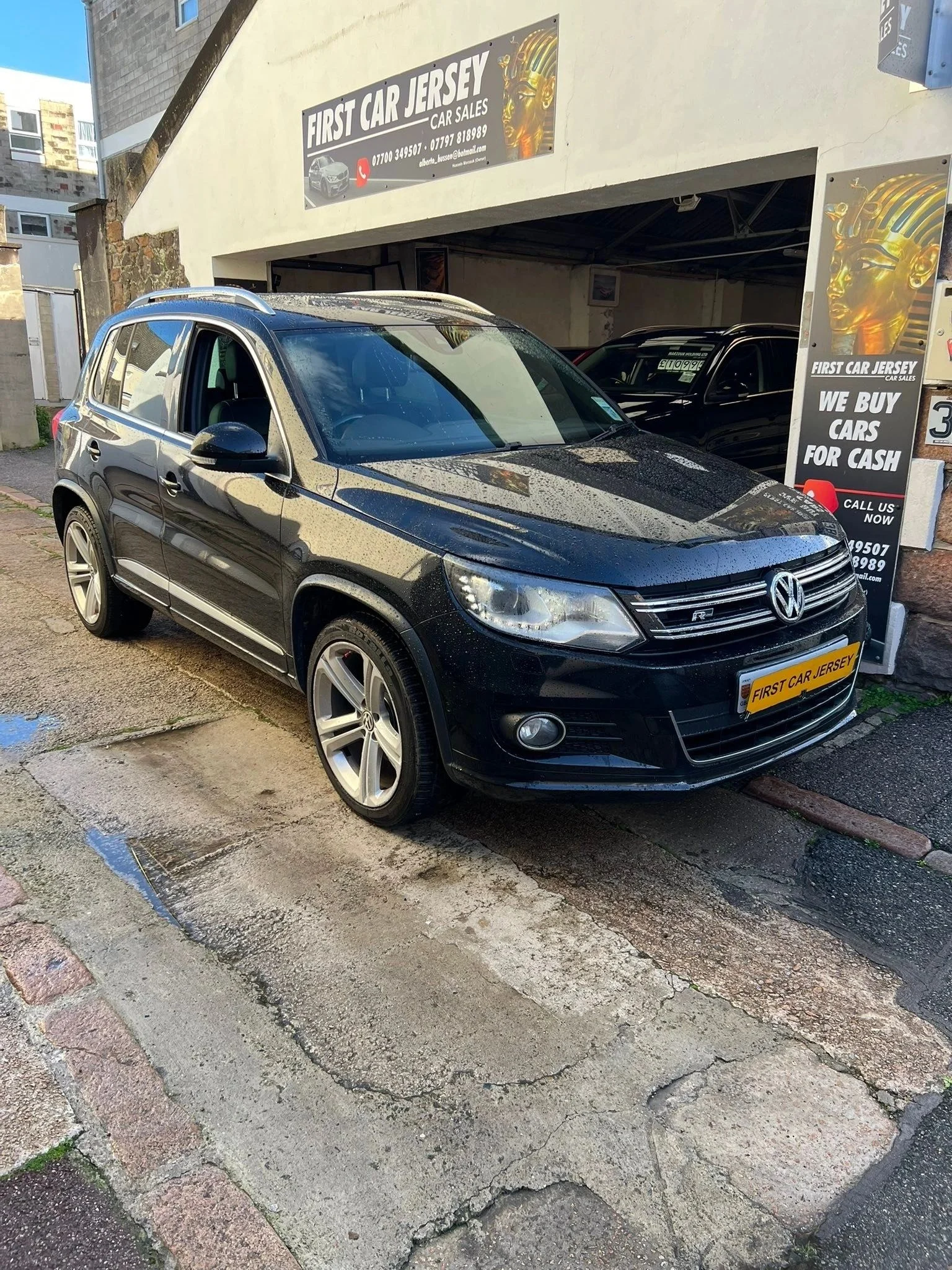 2015 Volkswagen TIGUAN R-LINE — photo 1