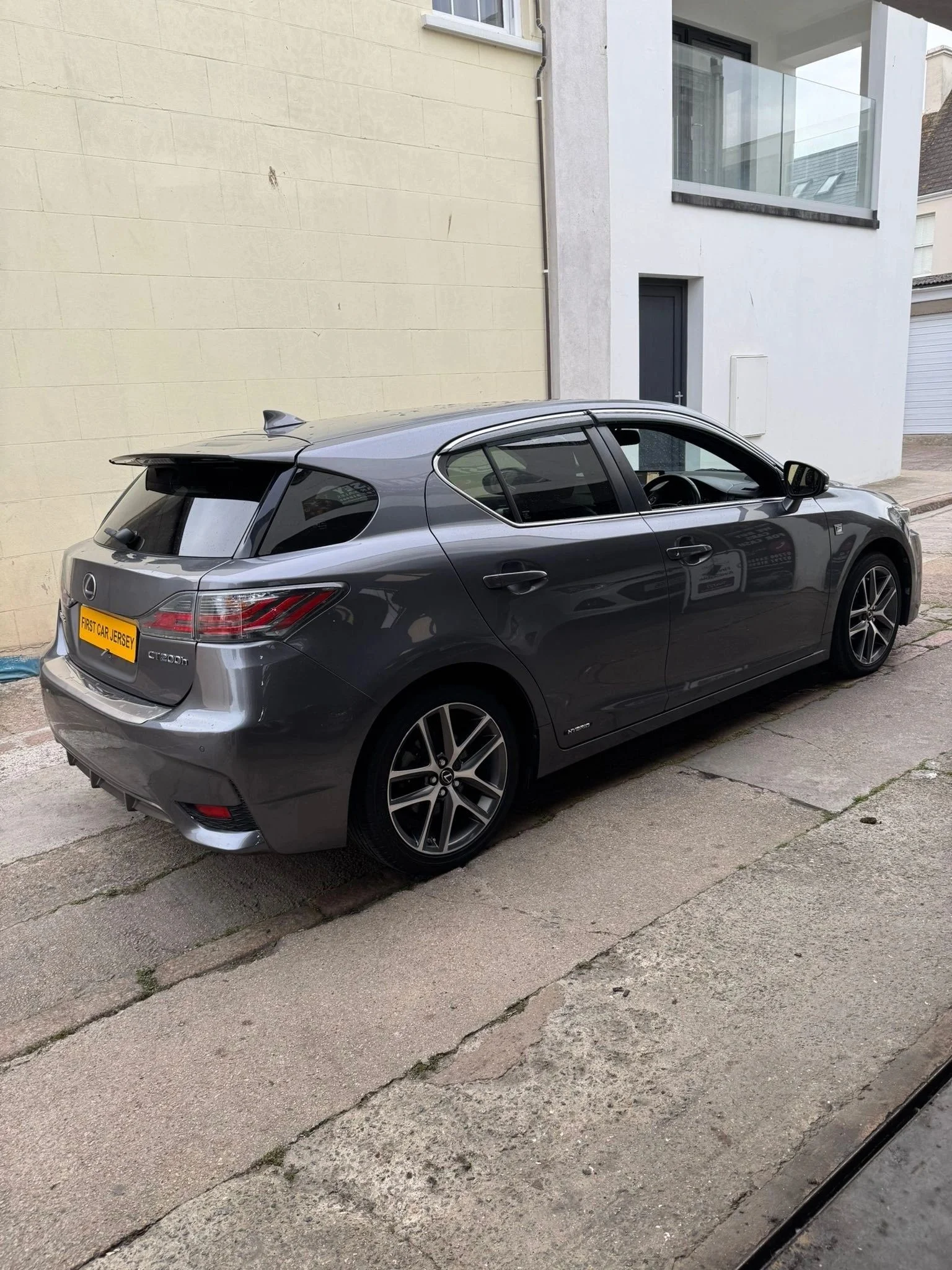 2017 Toyota RAV 4 — photo 1