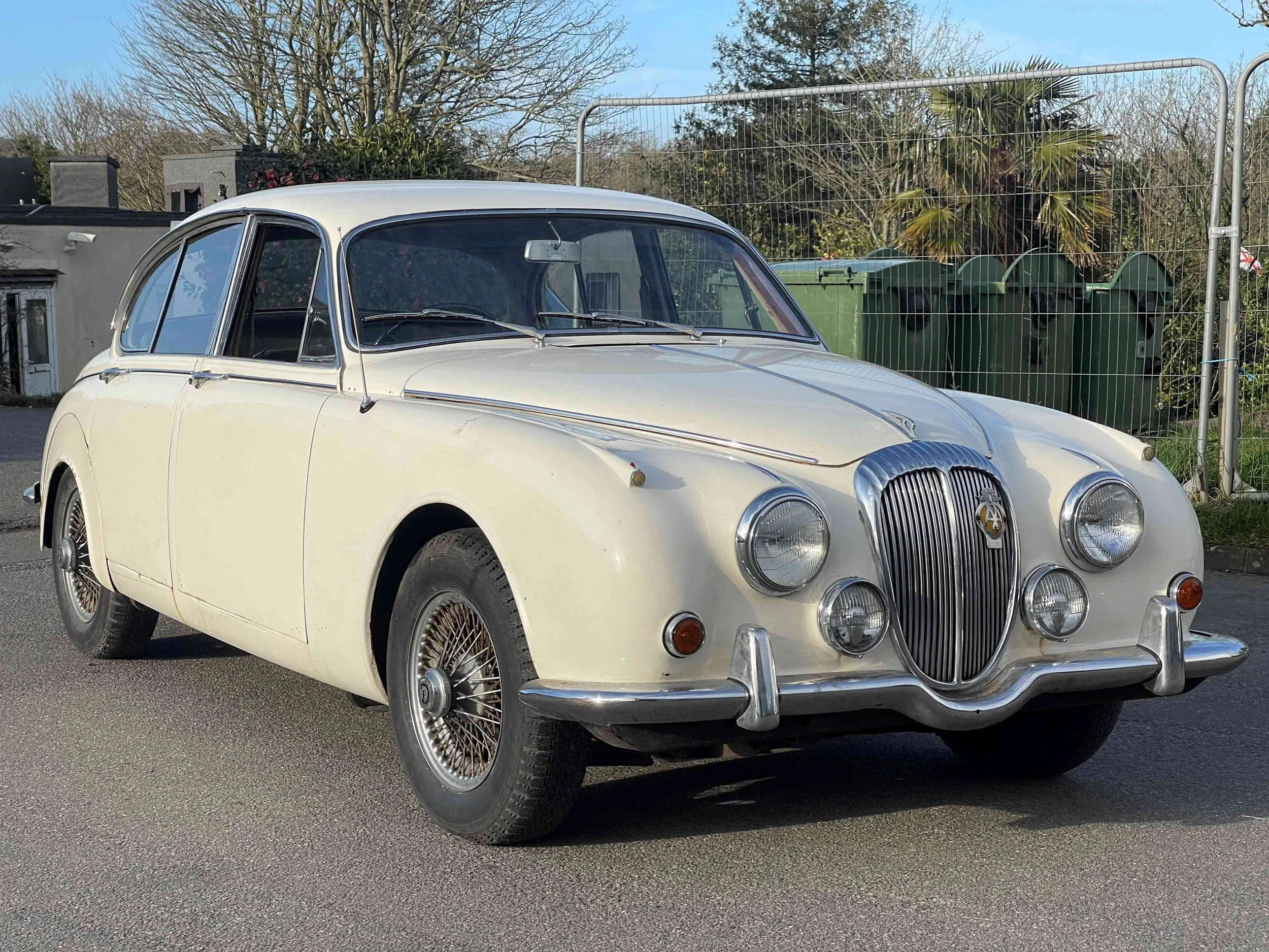 Daimler V8-250 — photo 1