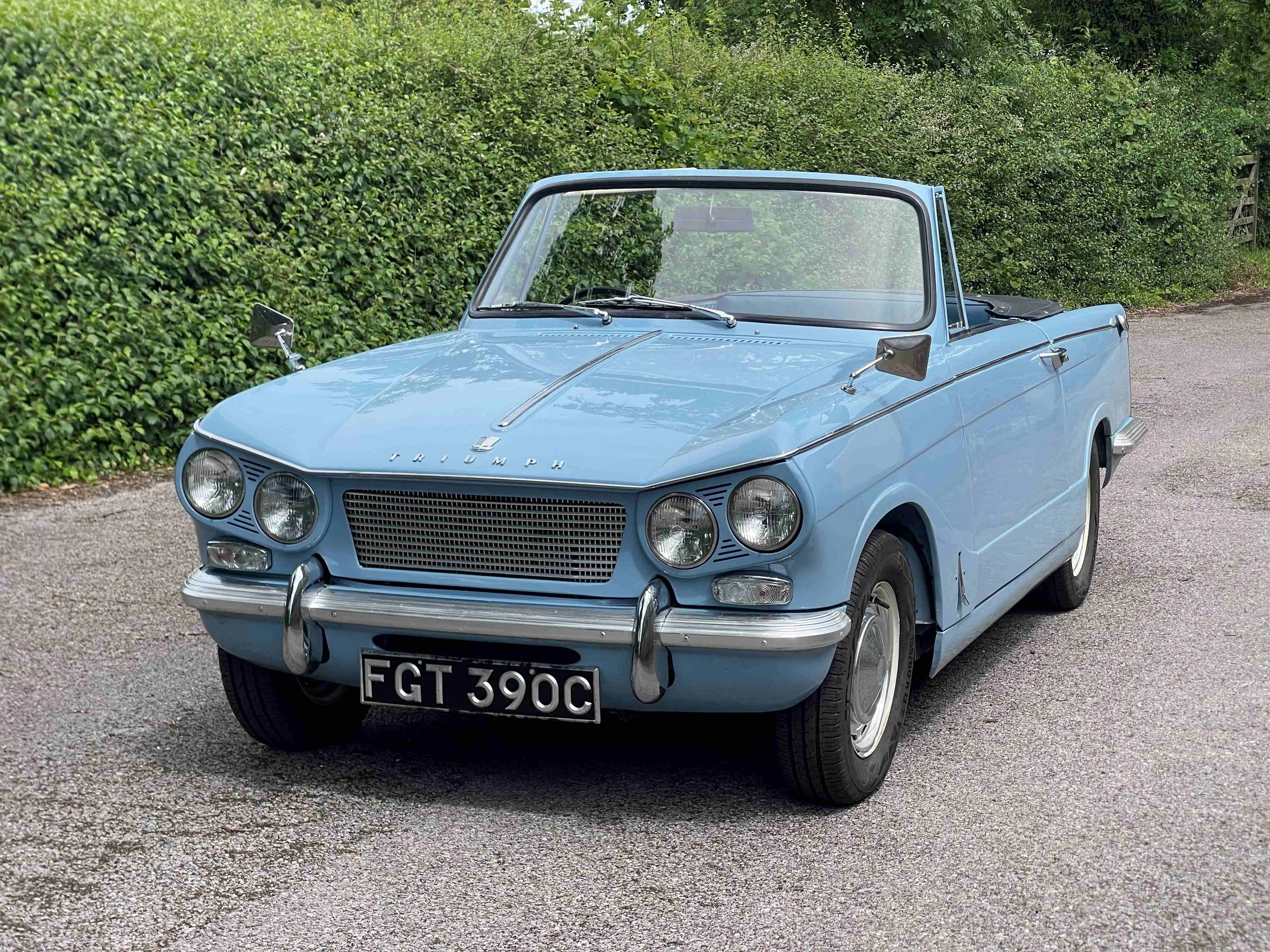 Triumph Vitesse 6 Convertible — photo 1