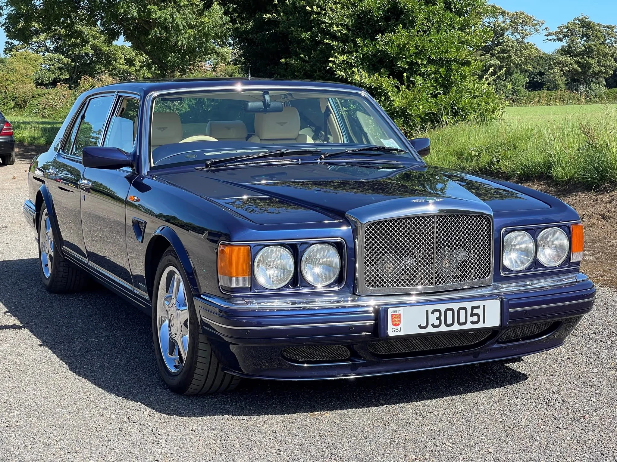Bentley Brooklands R Mulliner — photo 1