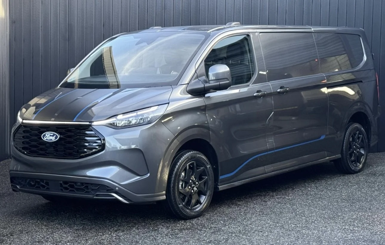 2024 Ford E-Transit Custom Transit Custom V710 Sport Van 320 L2 65kWh 160kw / 218PS RWD 1 Speed Automatic — photo 1