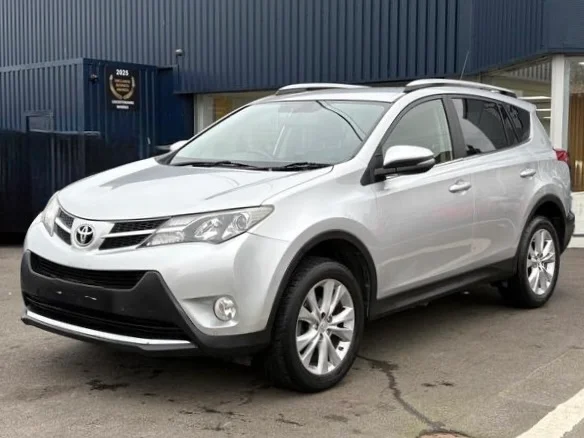 Toyota Rav4 2-2 4WD 'Invincible' — photo 1