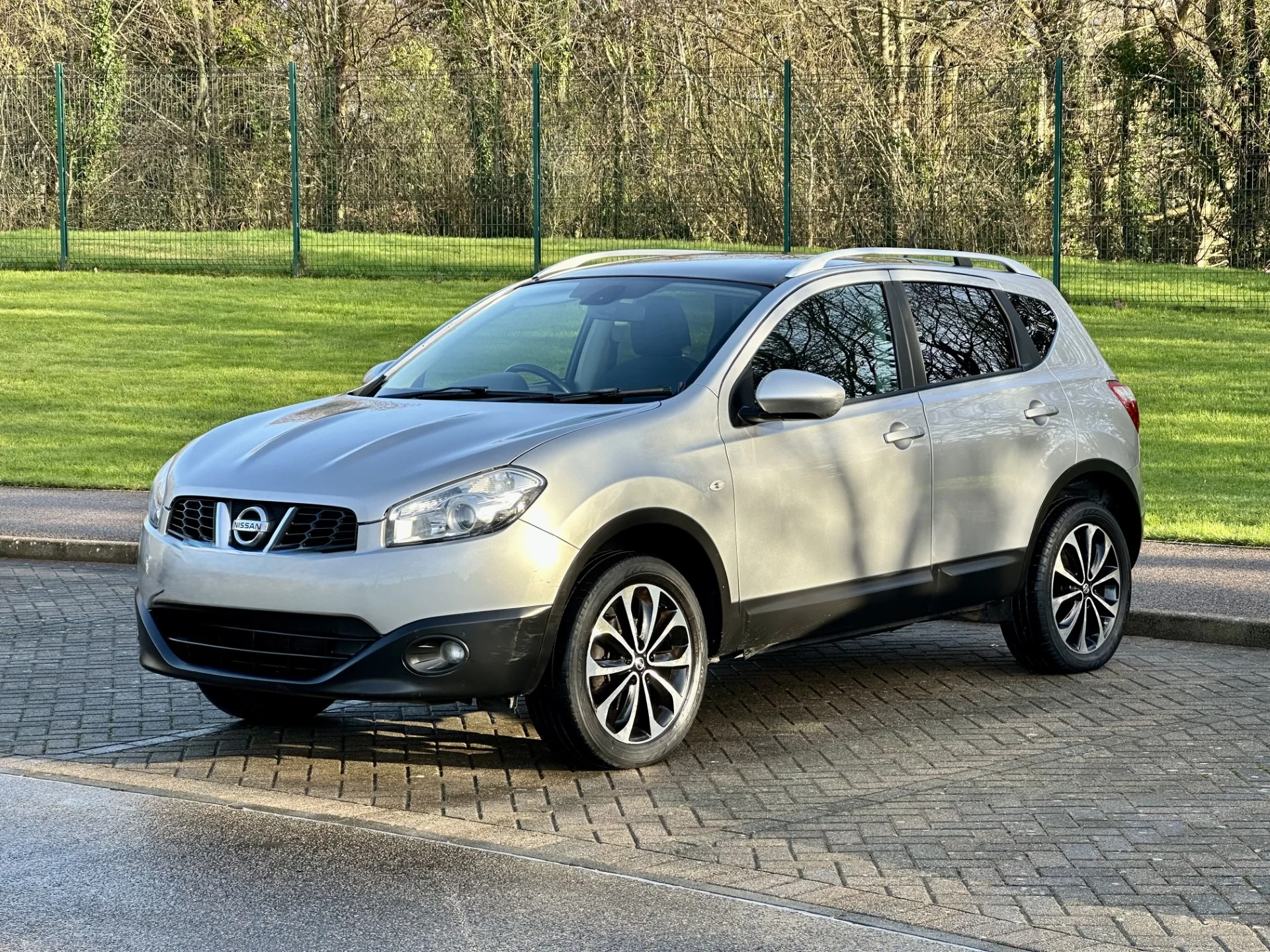 Nissan Qashqai 1.6 N-Tec — photo 1