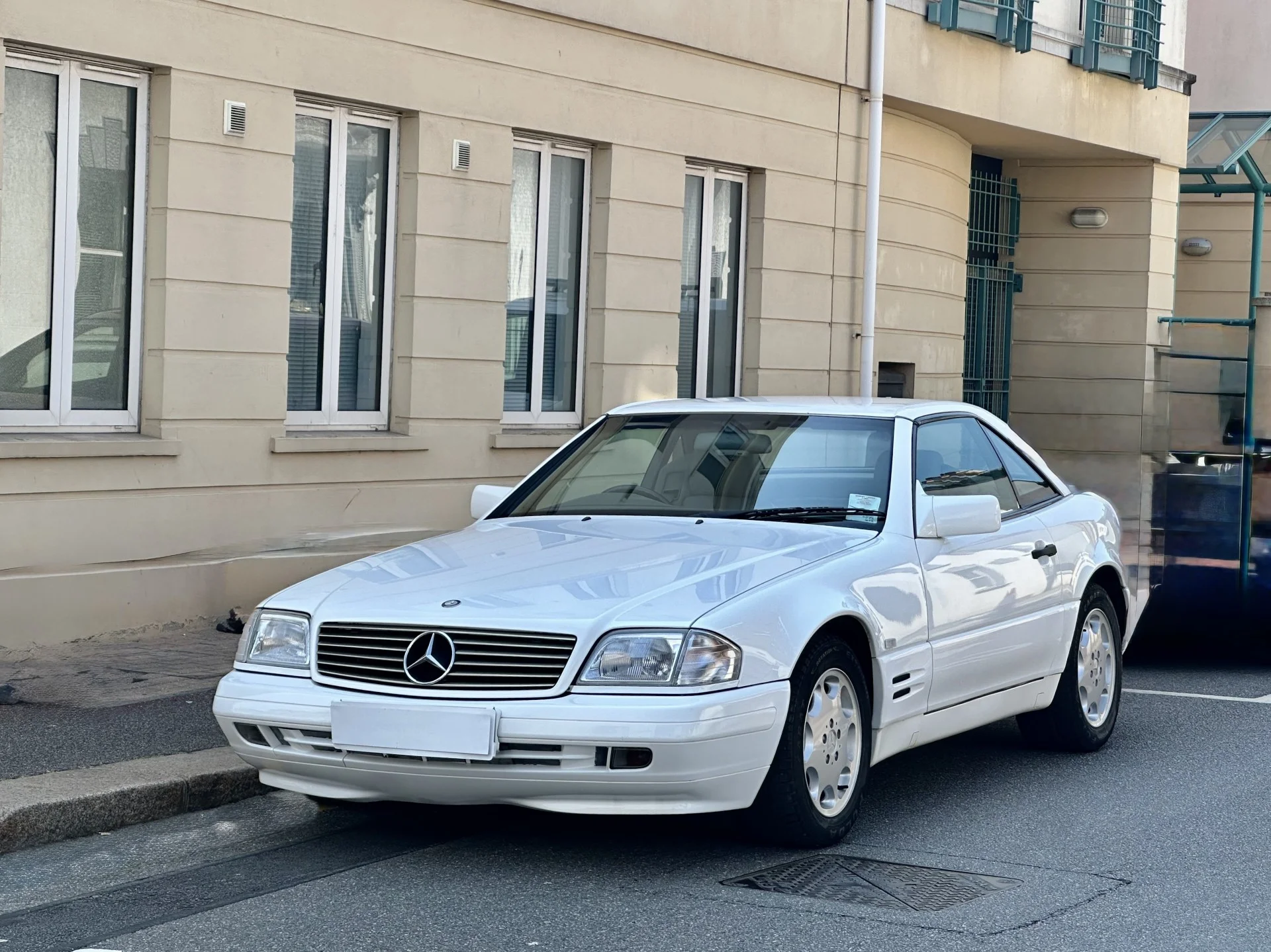 Mercedes SL280 Sports Convertible — photo 1