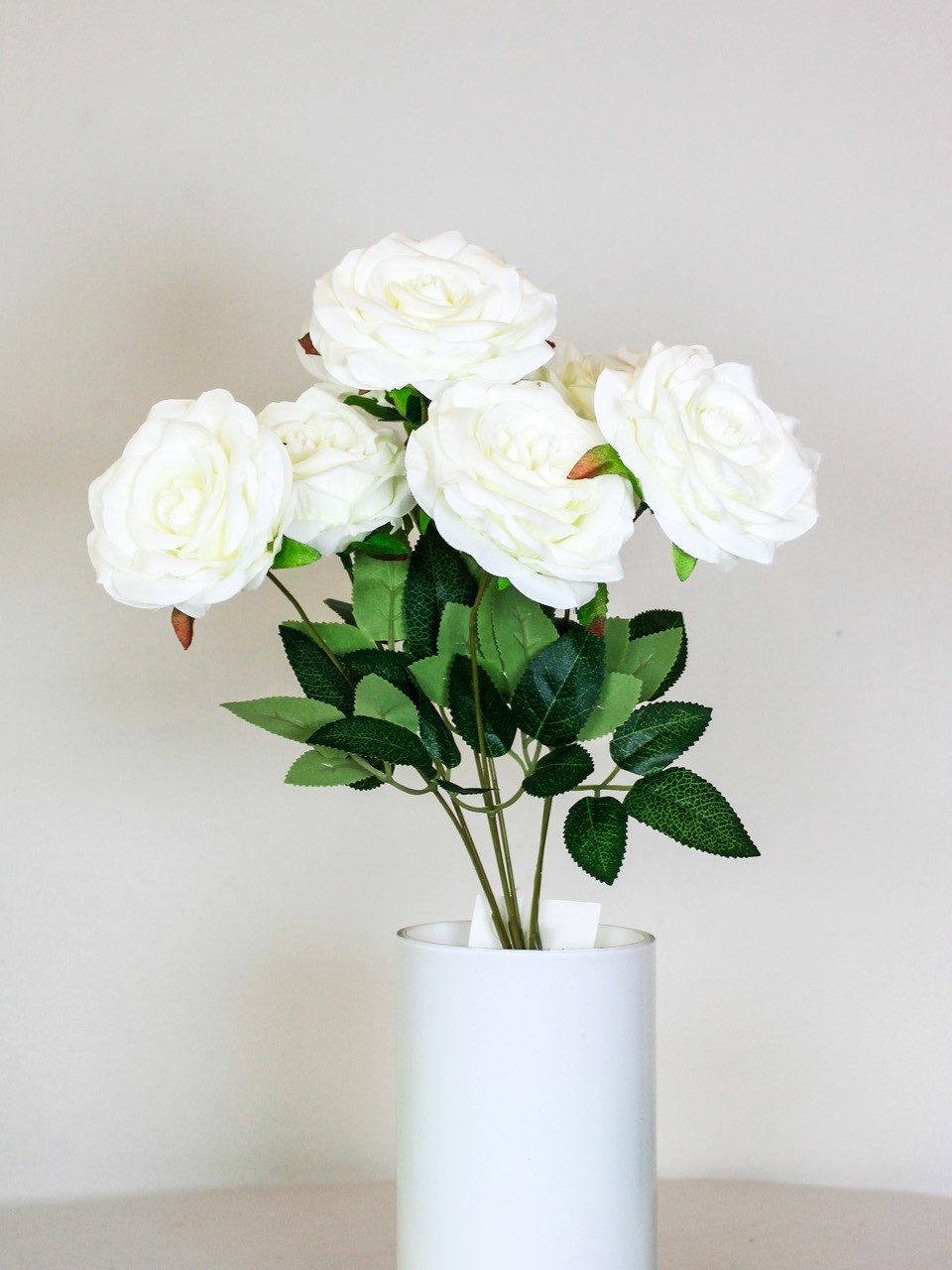 Ramo de rosas Gete con 7 flores blancas