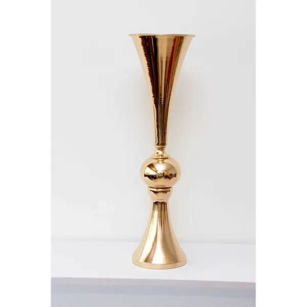 Trompeta metálica oro 65cm altura