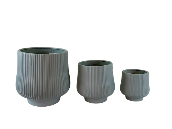 Set Doria con tres macetas, disponible en tres colores
