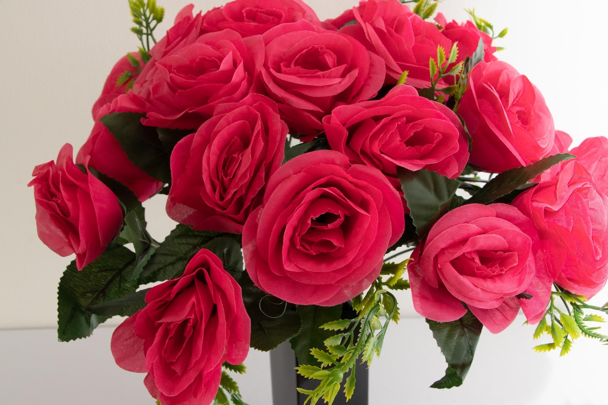 Ramo de rosas con 24 flores, varios colores