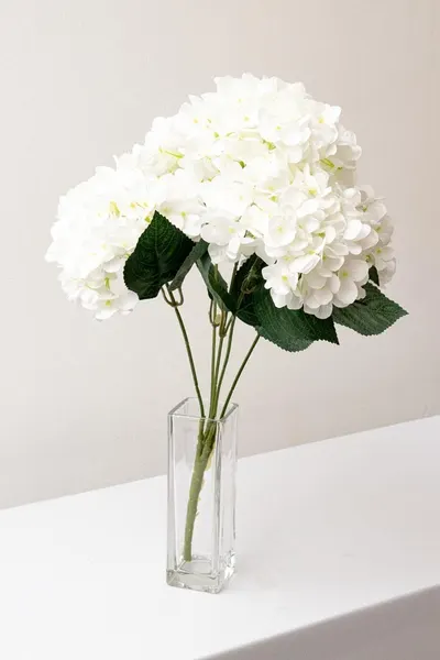Ramo hortensia vintage blanco con 5 flores