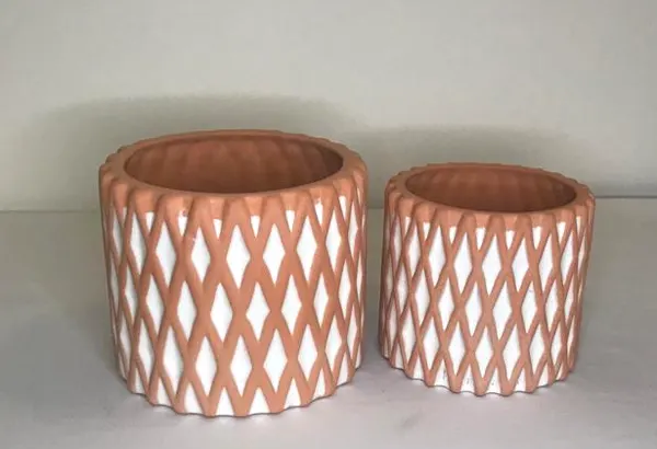 Base cuki esmaltada, dos tamaños