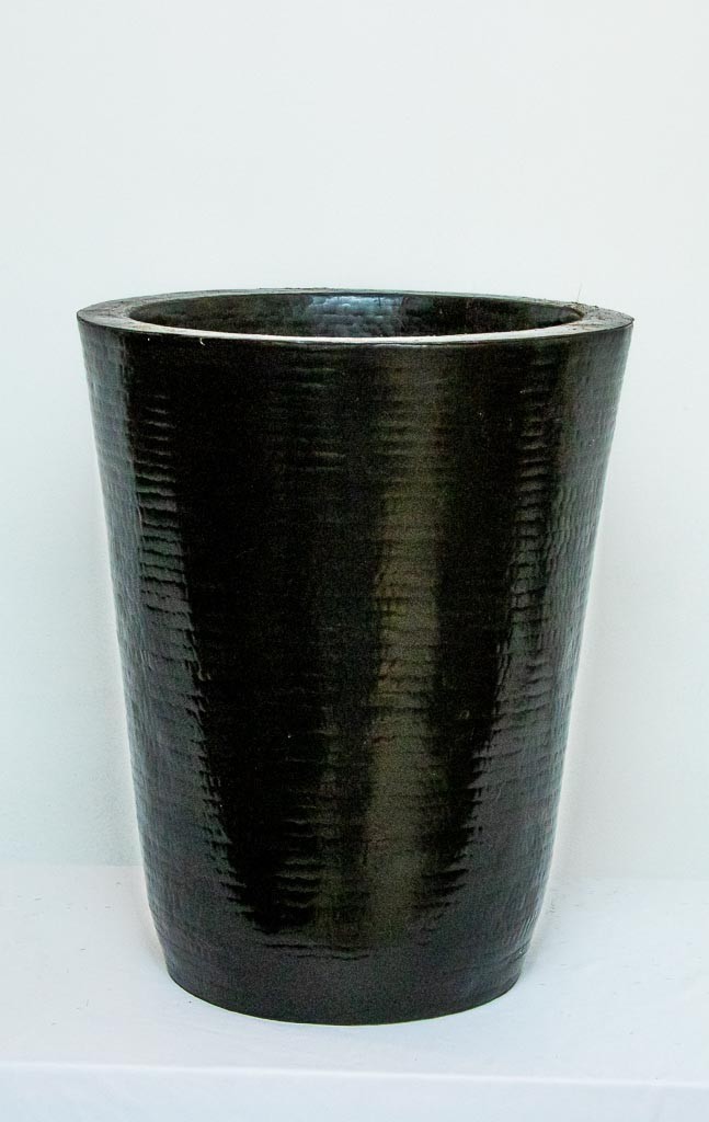 Maceta chica Klya polietileno 40cm altura x 32cm boca