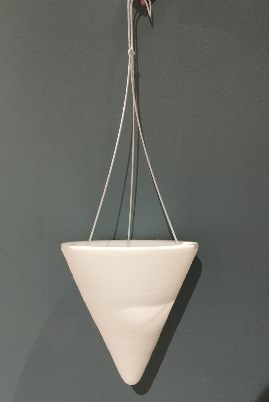 Maceta cono colgante 30cm altura, boca 25cm