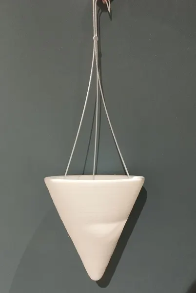 Maceta cono colgante 30cm altura, boca 25cm