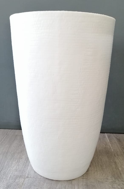 Maceta Klya Blanca de Polietileno 55cm altura x 36cm boca