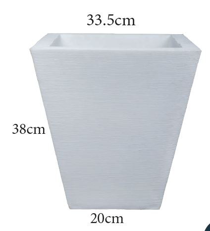 Pirámide blanca de Polietileno 38cm altura
