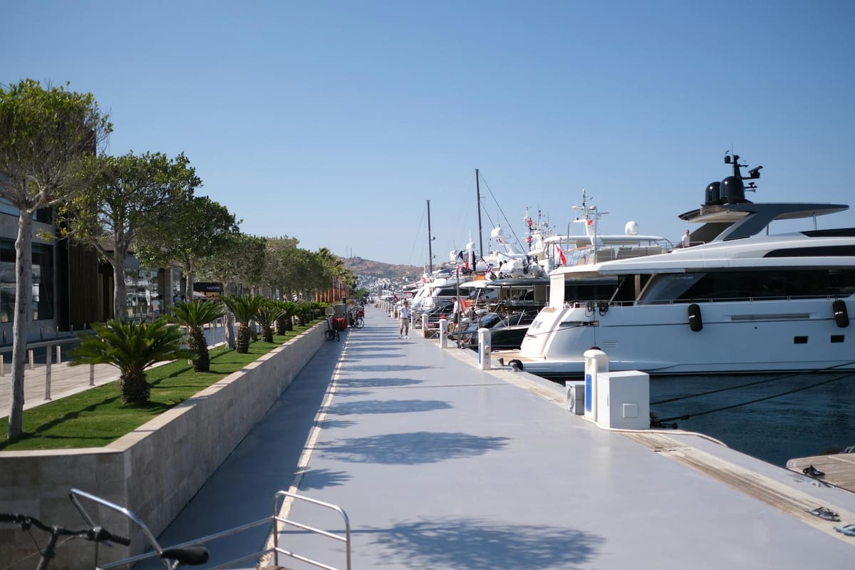 FLIBS 2026: Your Complete Guide to the Fort Lauderdale International Boat Show