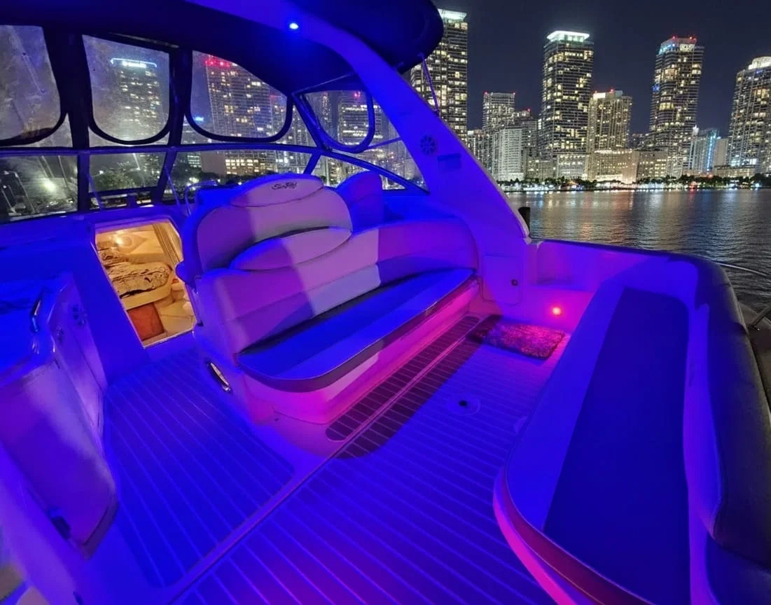 Moonlight Yatch — photo 3 of 9