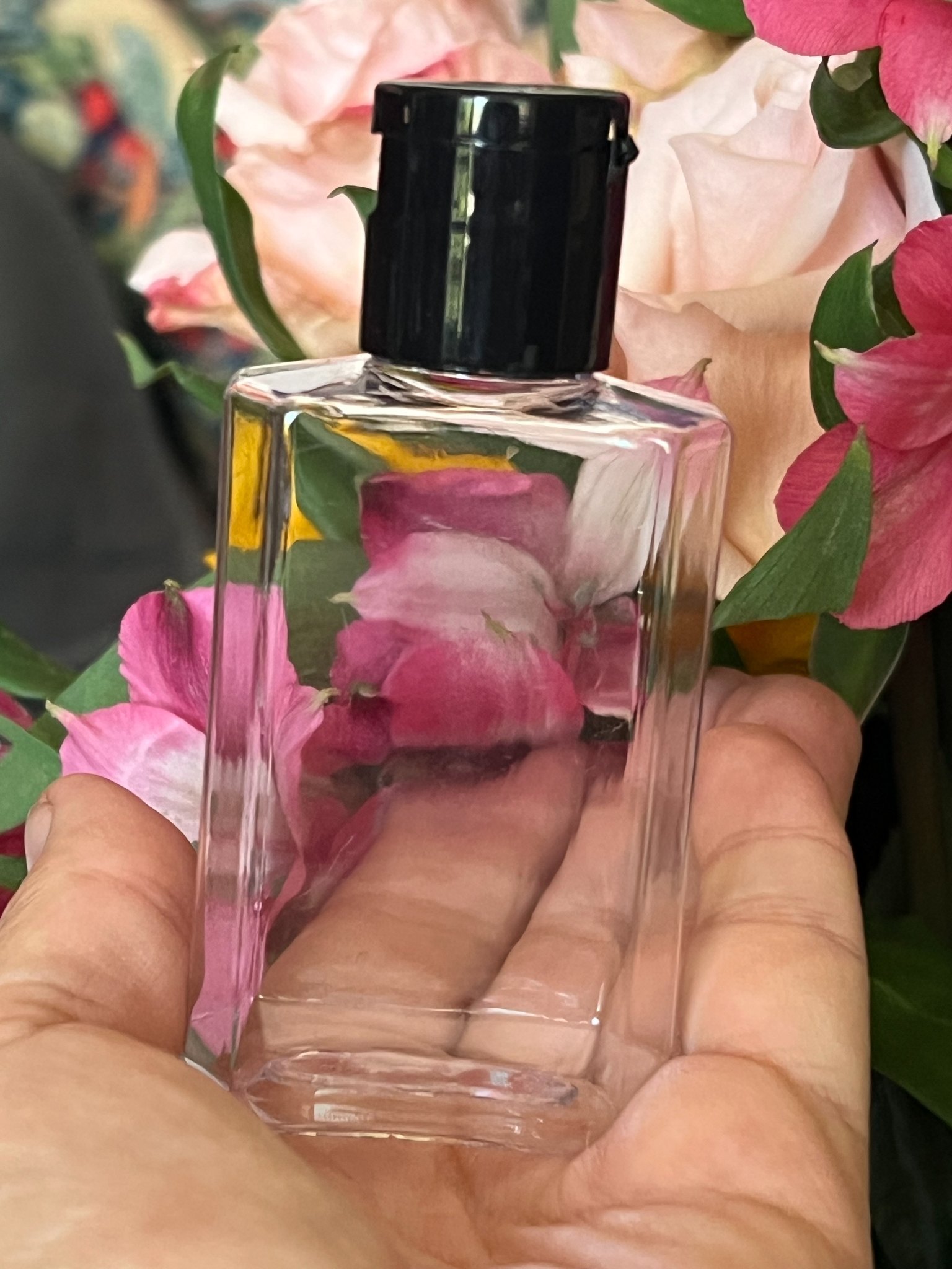 75 Clear 2 oz / 60 mL Oblong Bottles with Black Disc-Top Caps – Beveled Sides – New