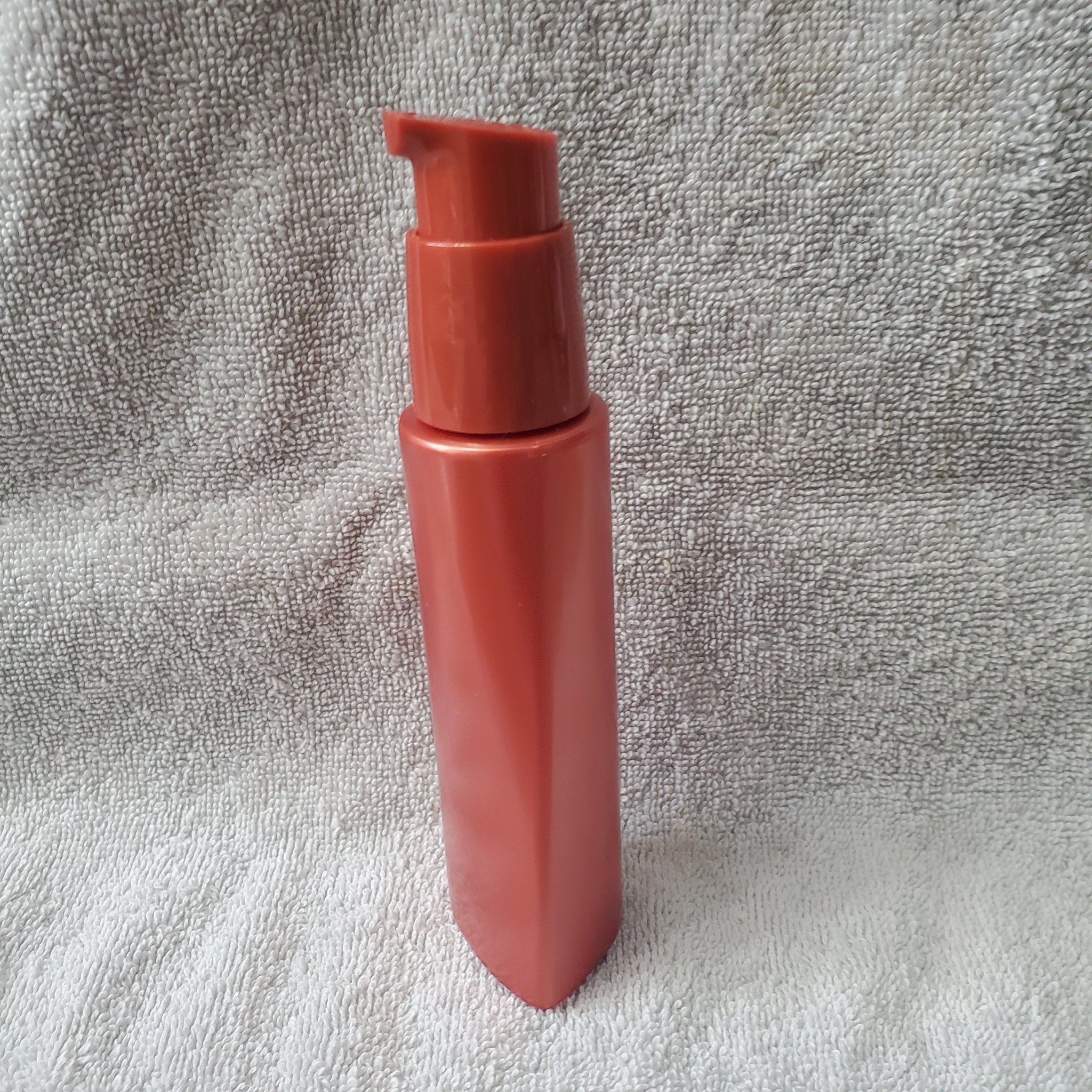 4 oz Copper Teardrop Tapered Bottles with Pumps – Lot of 22