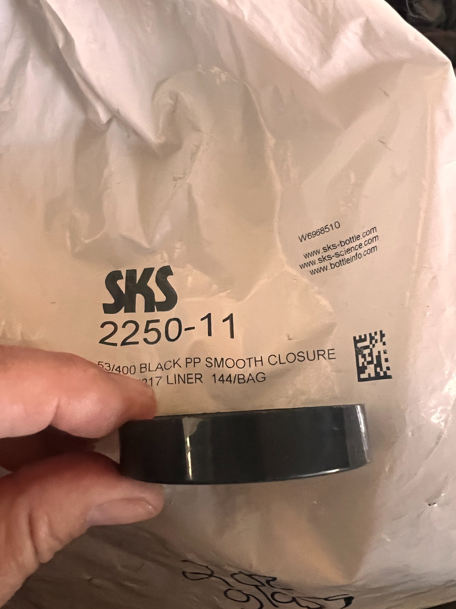 SKS Black 53/400 Smooth Caps with F217 Liners, 153 New/Unused