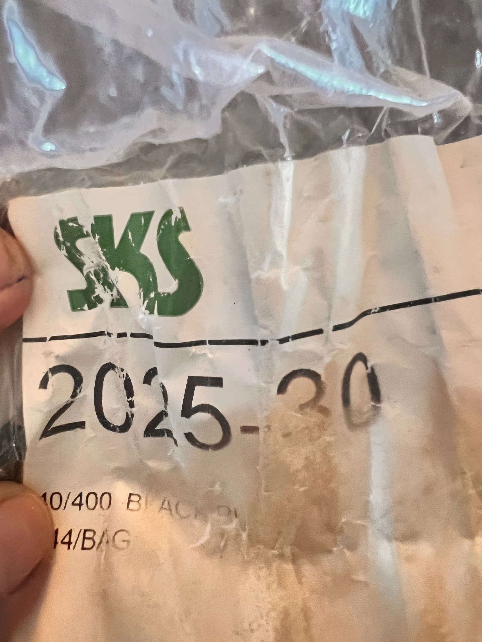 18 SKS Black Smooth Plastic Caps – 40/400 – PE Foam Lined – New/Unused preview 2