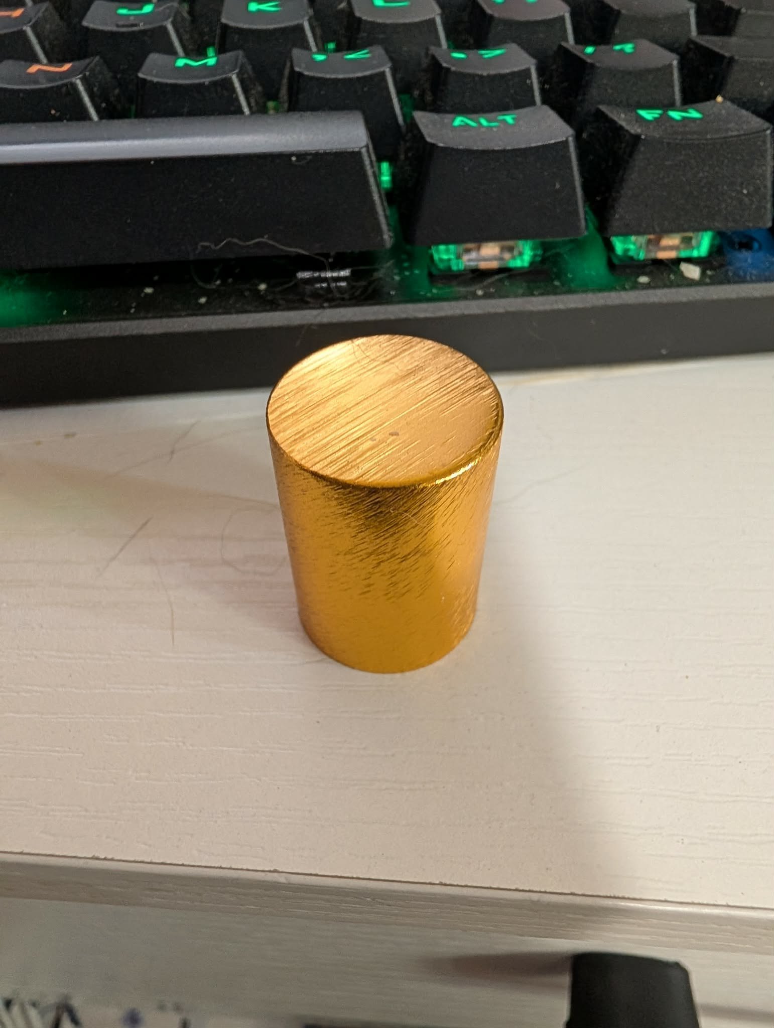 Textured Metallic Very gold 10ml/5ml roller bottle caps