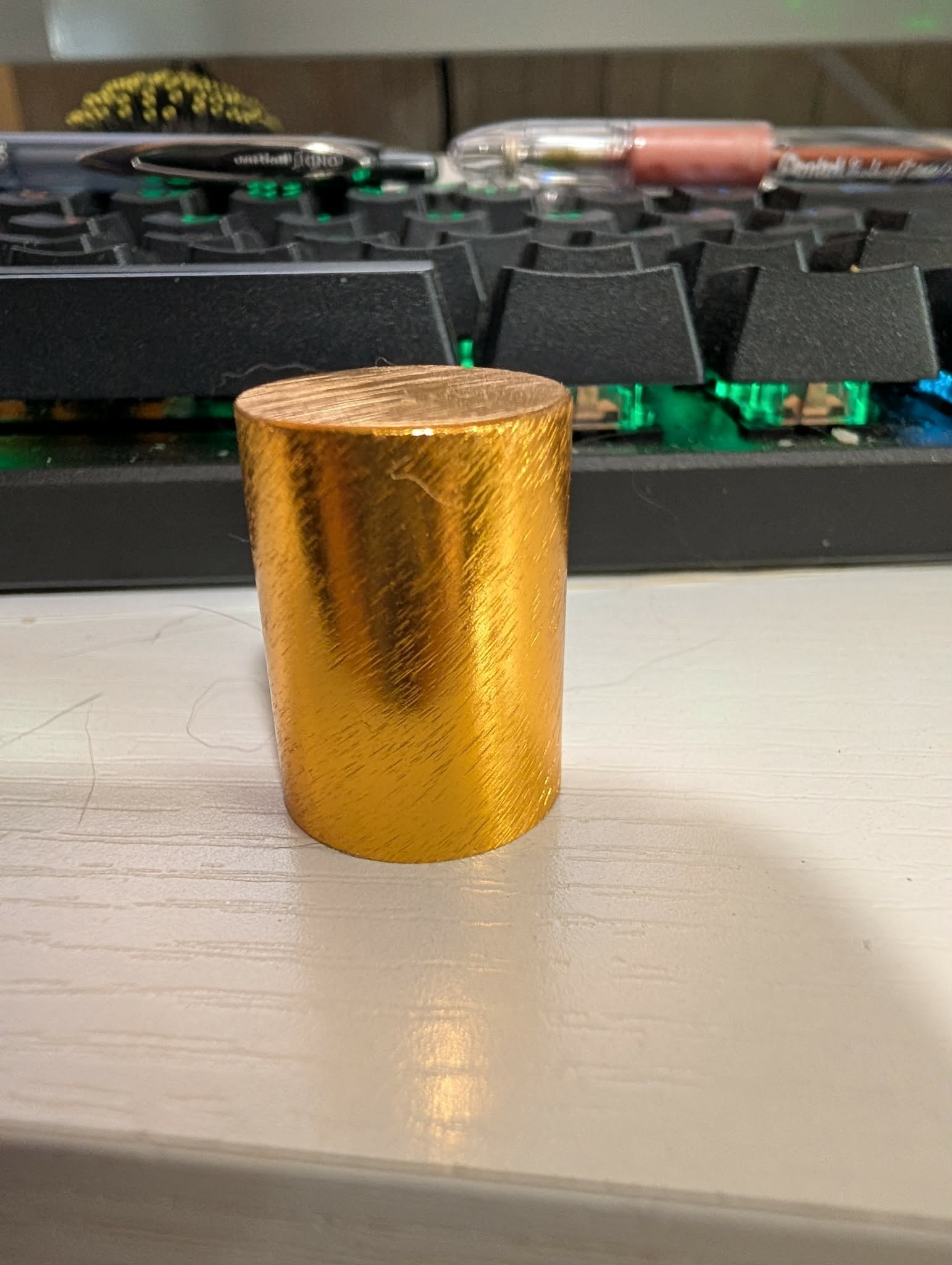 Textured Metallic Very gold 10ml/5ml roller bottle caps preview 3